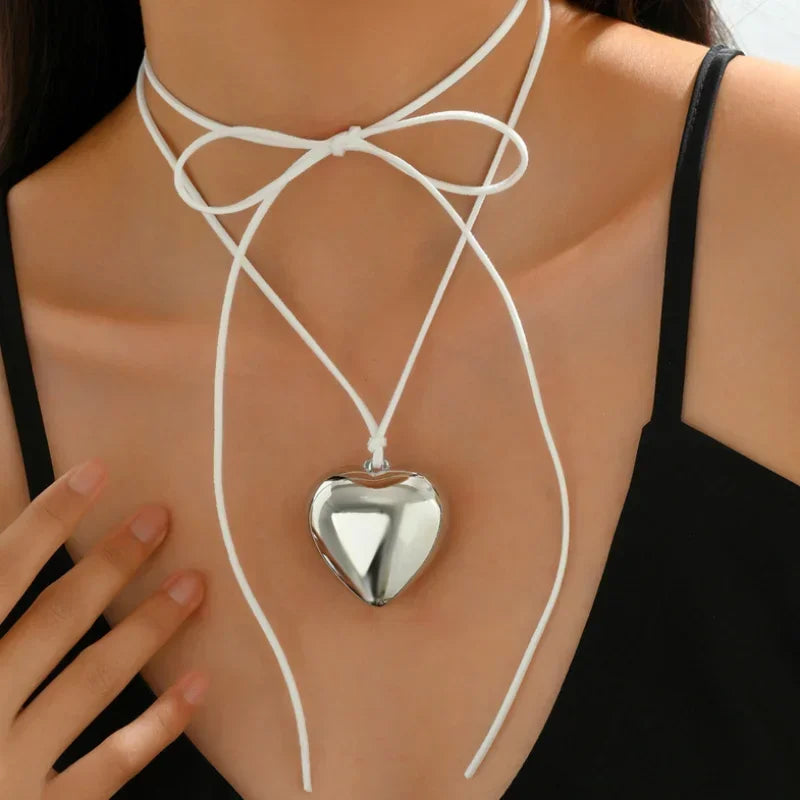 Velvet Heart Choker Elegance