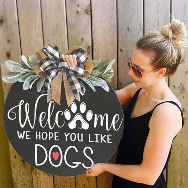 BRILL™ Pawsitively Rustic Welcome Wreath